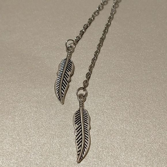 Minimalist, Silver Feather "Y" Necklace! - Picture 6 of 9